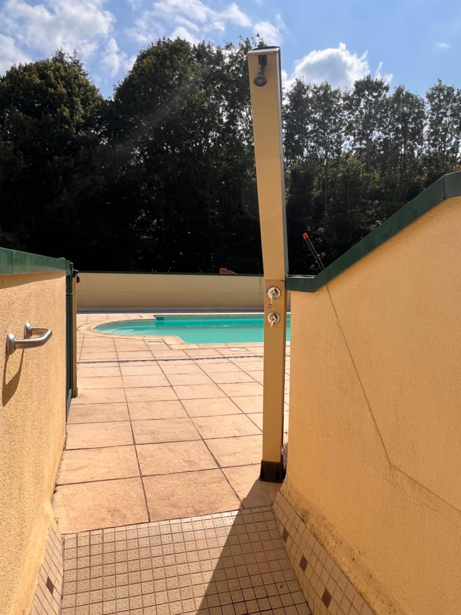 Logement Insolite "Bubble Jungle" Saint-Évarzec Buitenkant foto